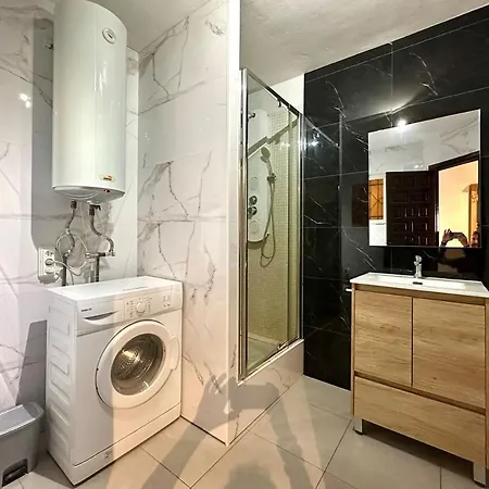 Clipper Apartment